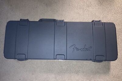 Fender TSA 002 Rectangular Molded ABS Hard Shell Flight Case Stratocaster w KEY 