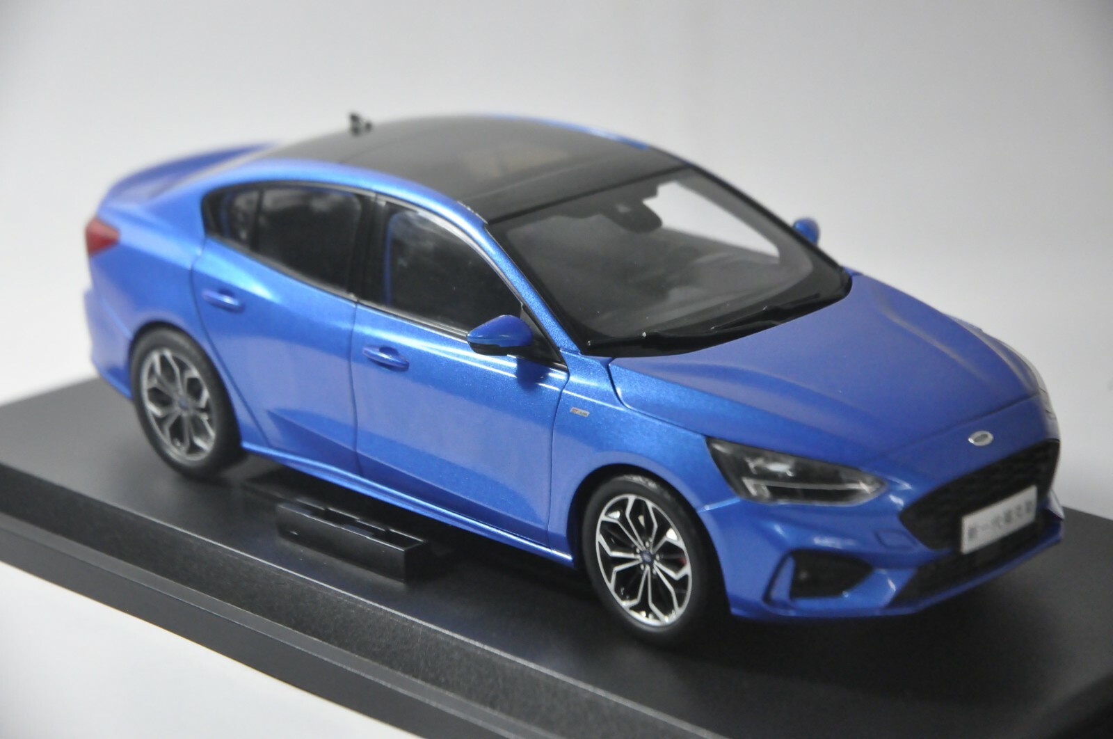 Blue Ford Focus >> Details About Ford Focus 2020 Car Model In Scale 1 18 Blue Blue Ford Focus >> Details About Ford Focus 2020 Car Model In Scale 1 18 Blue