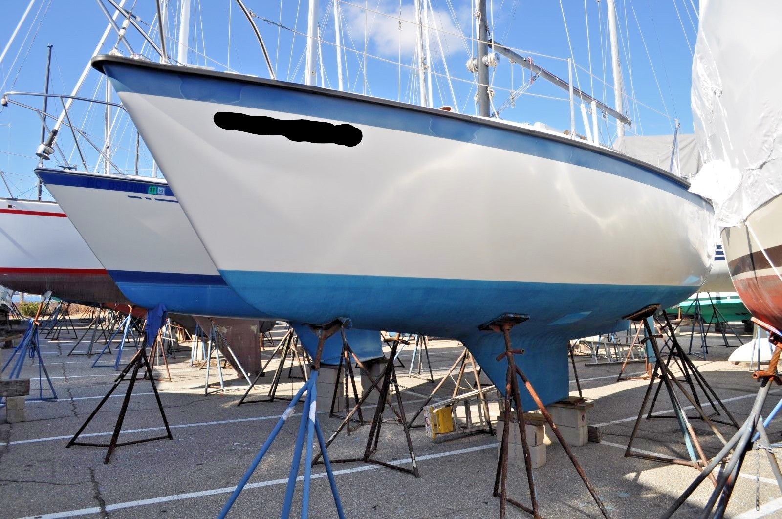 SAILBOAT family cruiser Columbia 7.6