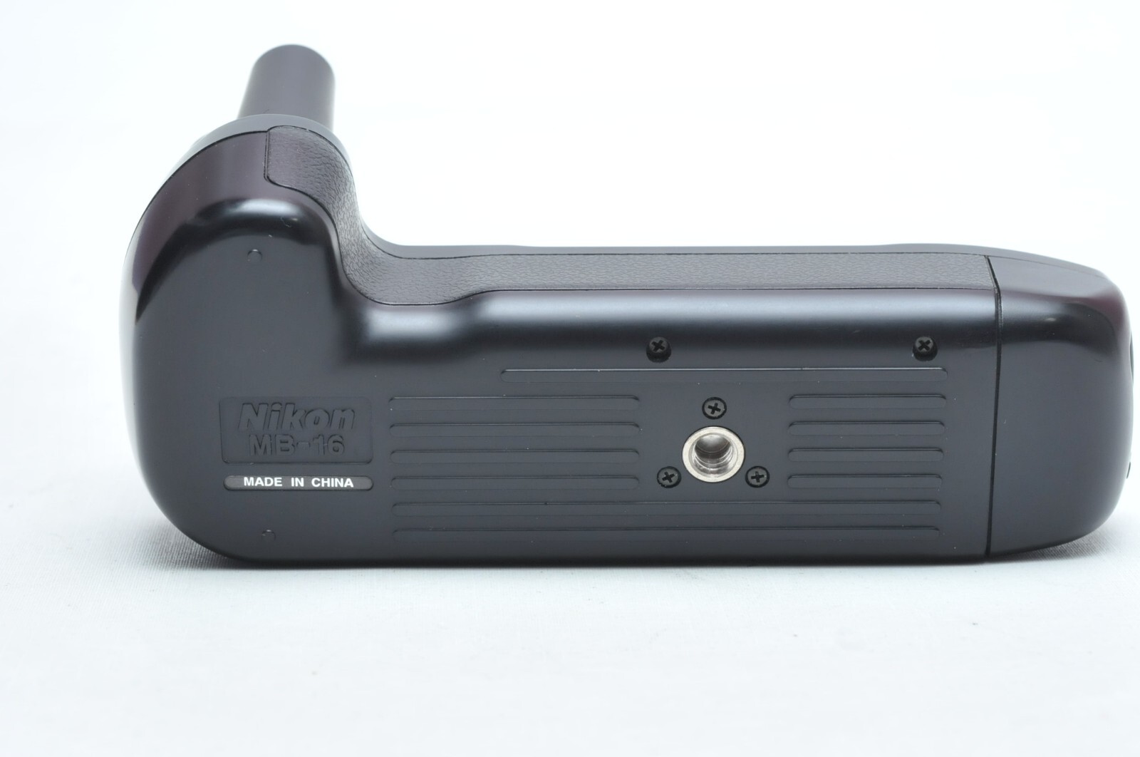 Nikon MB-16 Battery Pack for Nikon F80D F80S N80 Film Camera Nikon MB-16 Battery Pack for Nikon F80D F80S N80 Film Camera