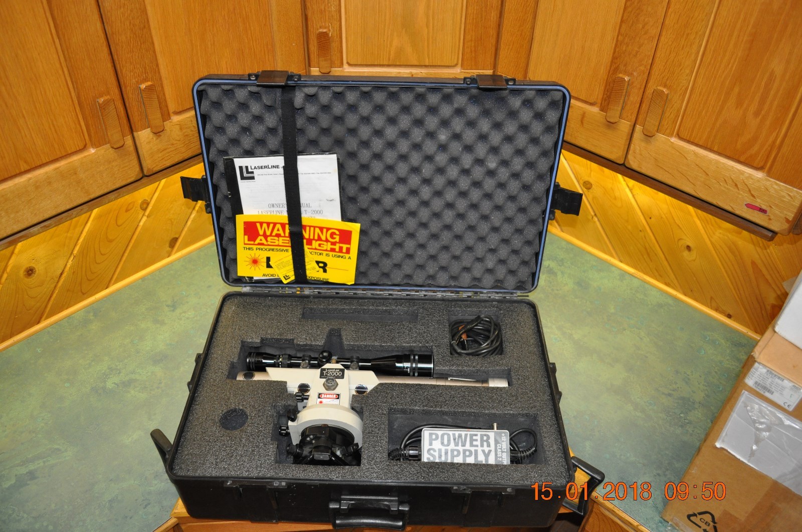 Line Laser / LaserLine T2000 Alignment Laser   Make an Offer