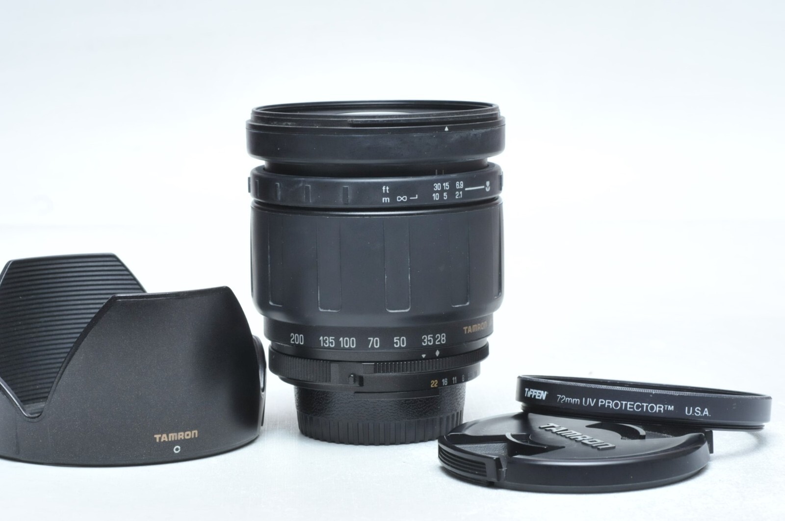 Tamron AF Aspherical 28-200mm F3.8-5.6 Lens w/Hood & Tiffen