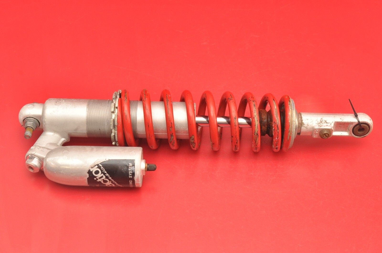 yz250f ノーマルスプリング 1996 94-97 YAMAHA YZ250 YZ 250 Rear Shock Suspension Spring