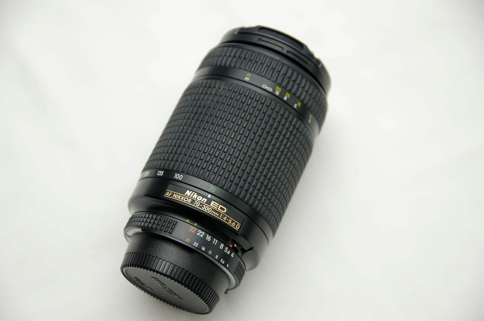 Nikon ED AF Nikkor 70-300mm 1:4-5.6 D Zoom Lens Camera Lens