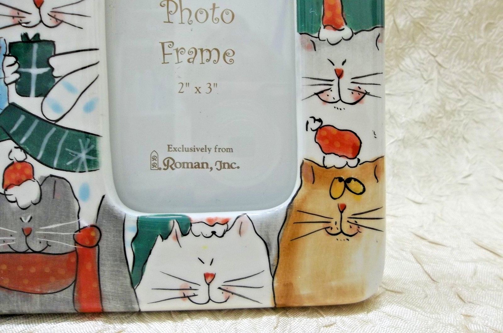 Christmas Holiday Ceramic Cat Kitty Photo Frame from Roman holds 2