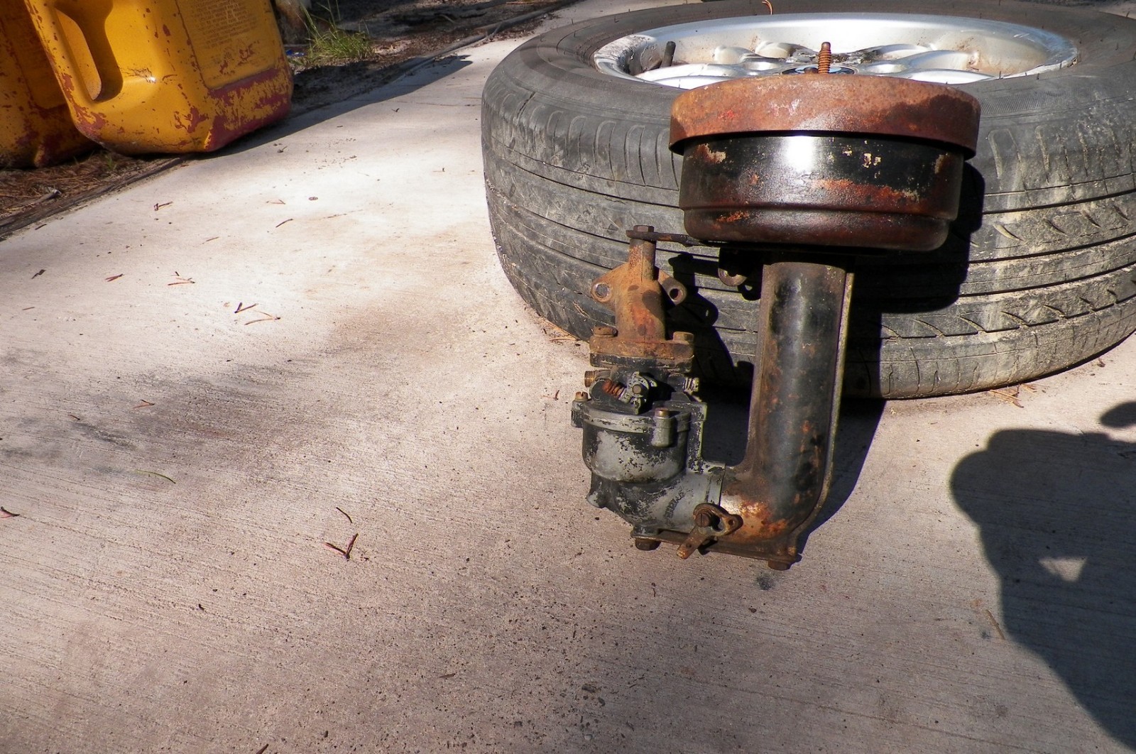 vintage briggs & stratton engine carburetor & oil bath air cleaner breather