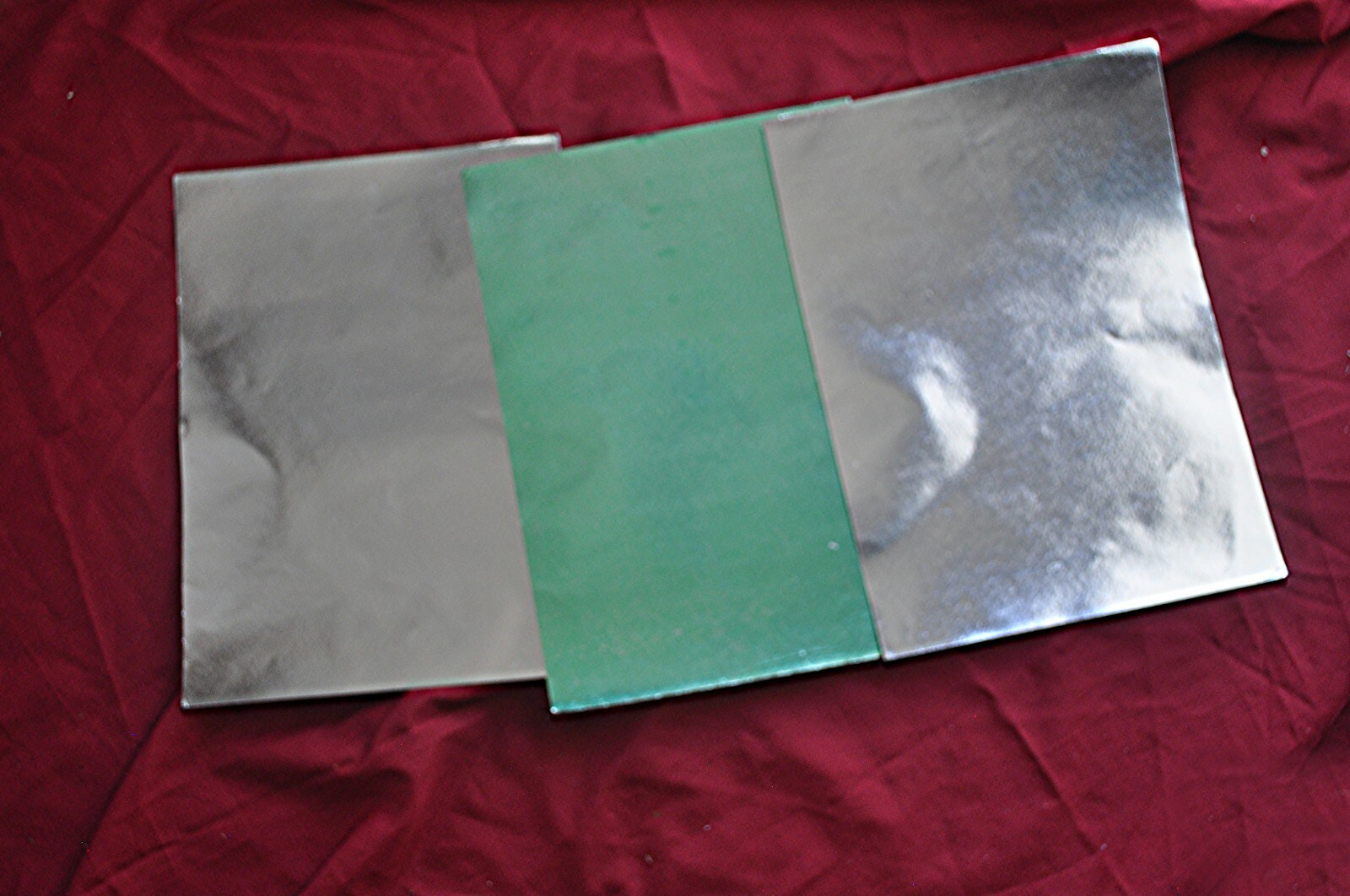 VTG 1960S GERMAN CRAFT FOIL OVR PAPER UNUSED 3 SHEETS 2 SILVER 1 GREEN 11.5"