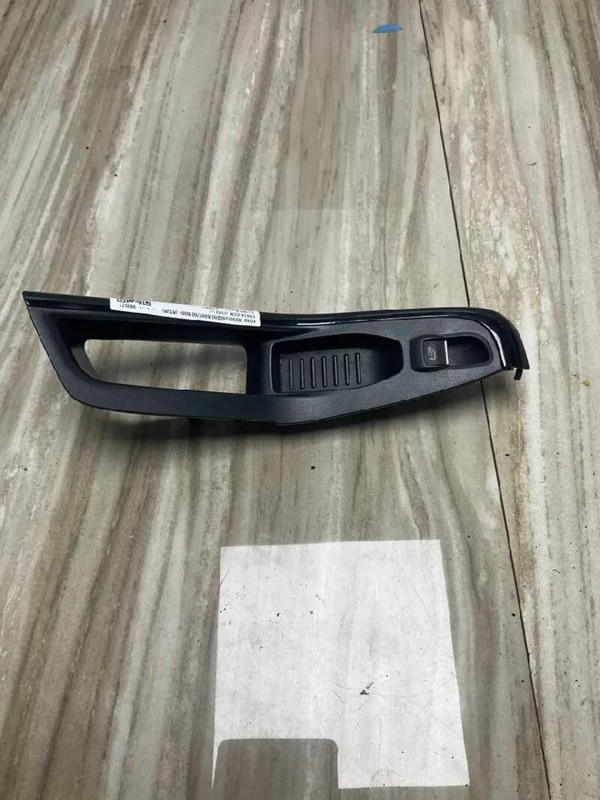 BLOCCO COMANDO ALZACRISTALLI DESTRO FORD FIESTA (CCN) (11/12>) c1bb-a240a40-ad