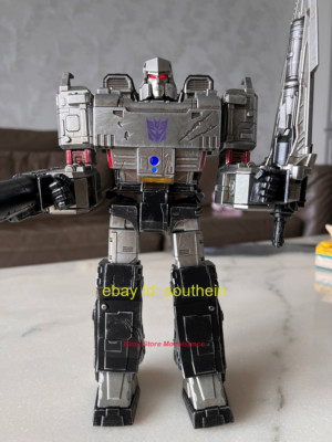 Threezero 3A DLX Megatron Cybertron Transformation Toy Action Figure