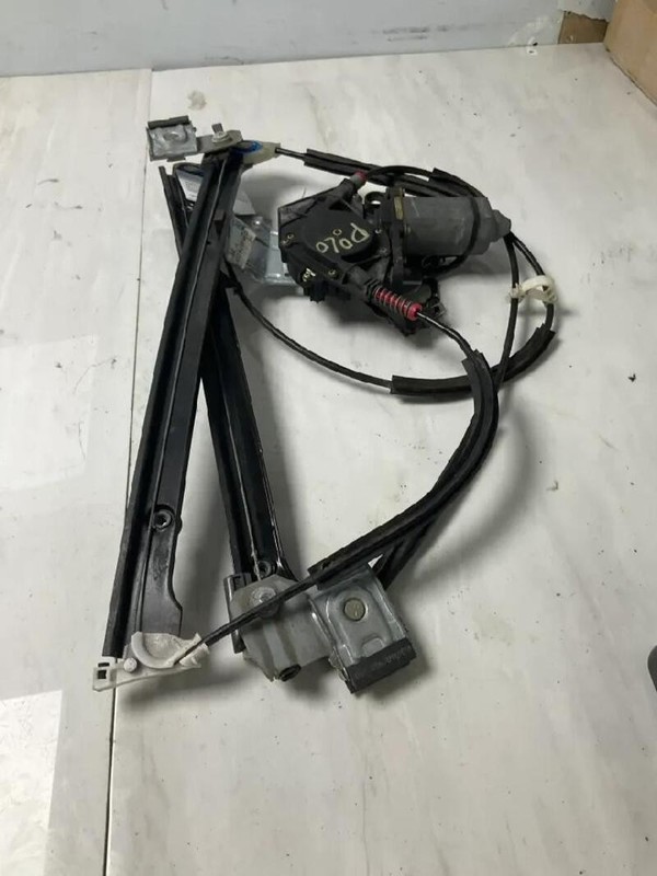 6N3837401K ALZACRISTALLO PORTA ANTERIORE SINISTRO VOLKSWAGEN POLO 3A SERIE 1.0
