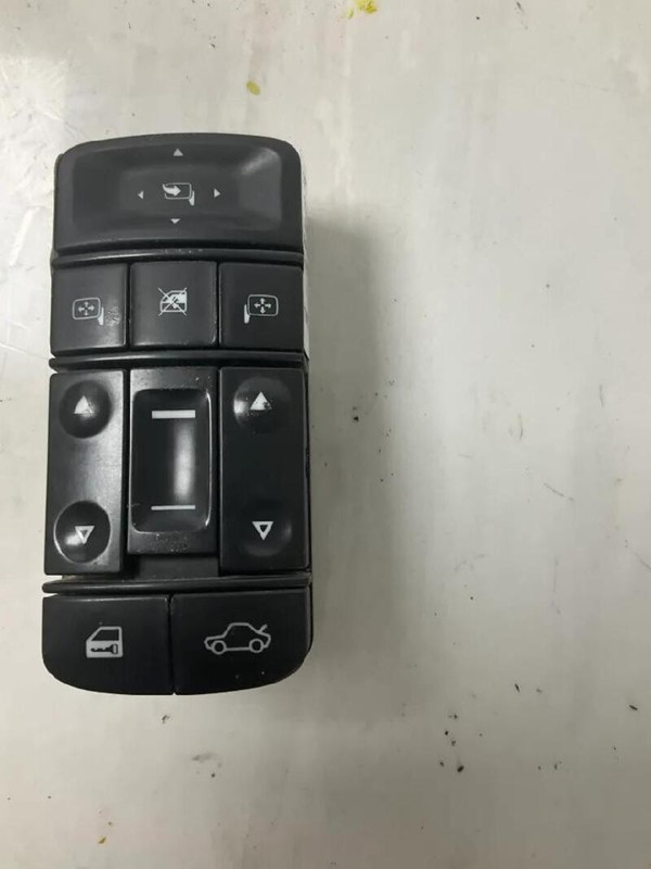 24436376 BLOCCO COMANDI ALZACRISTALLI E RETROVISORI ESTERNO OPEL VECTRA (Z02)