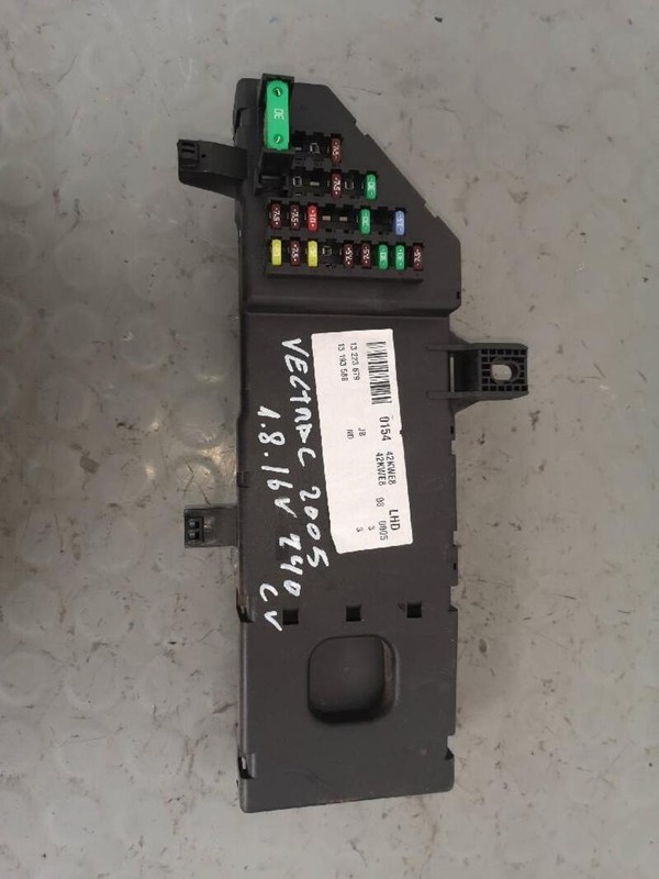 LLA 13193588 fuse box 238152 for OPEL VECTRA C BERLINA 1.8 16V