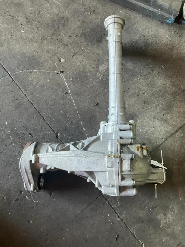 0AA409508 DIFFERENZIALE ANTERIORE COMPLETO VOLKSWAGEN TOUAREG (7L) 2.5 R5 2002