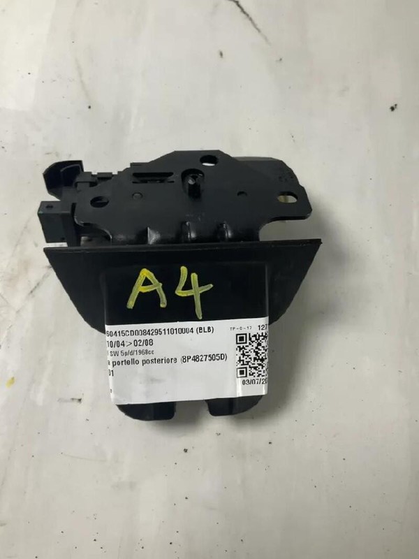 8P4827505D SERRATURA PORTELLO POSTERIORE AUDI A4 (8E) 2.0 16V TDI SW 5P/D/1968CC