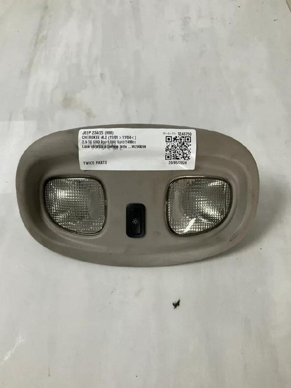 LUCE CORTESIA ANTERIORE TETTO JEEP CHEROKEE (KJ) (11/01>11/04<) 2.5 TD CRD