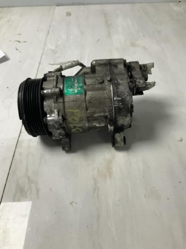 6N0820803C COMPRESSORE A/C VOLKSWAGEN POLO 3A SERIE (11/94>09/01<) 6N0820803A