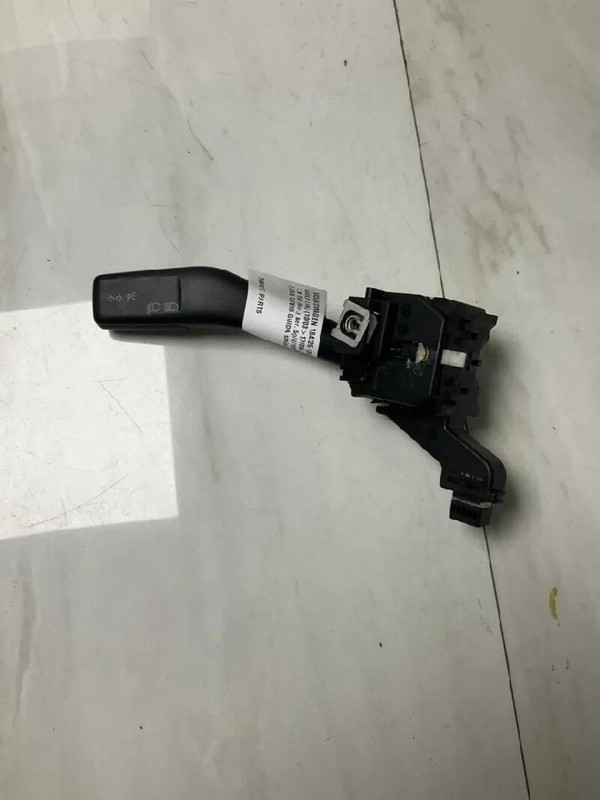 LEVA DEVIO GUIDA SINISTRO VOLKSWAGEN GOLF (1K) 1.9 TDI (6M.) BER. 5P/D/1896CC