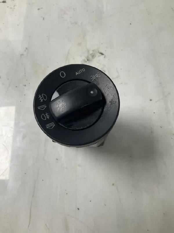 INTERRUTTORE COMANDO LUCI AUDI A4 (8E) (10/04>02/08<) 2.0 16V TDI SW 5P/D/1968CC
