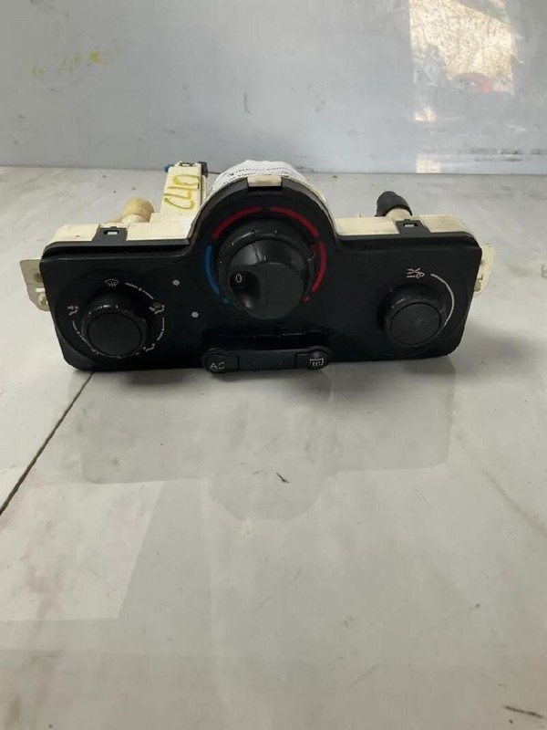 7701070473 BLOCCO COMANDO CLIMATIZZAZIONE RENAULT CLIO 3A SERIE (07/05>05/09<)