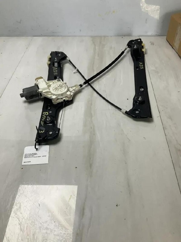 ALZACRISTALLO PORTA ANTERIORE DESTRO BMW SERIE 3 (E90/E91) (09/08>) 6927028