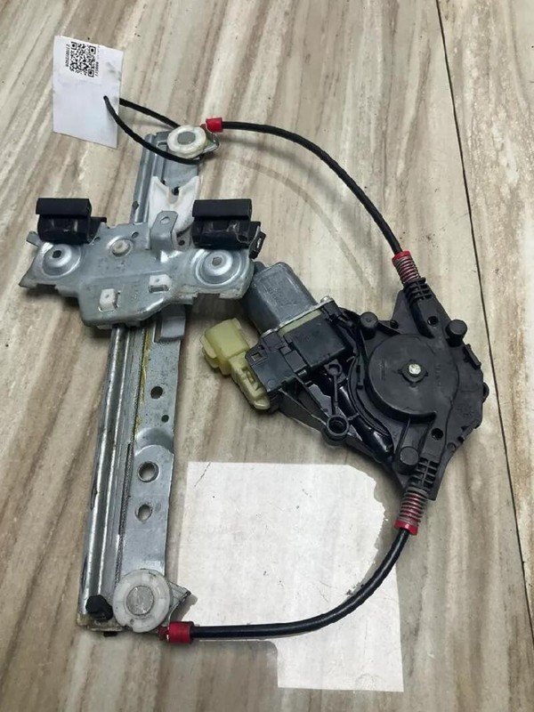 2041210 ALZACRISTALLO PORTA POSTERIORE DESTRO FORD FIESTA (CCN) (11/12>) 1.4 GPL