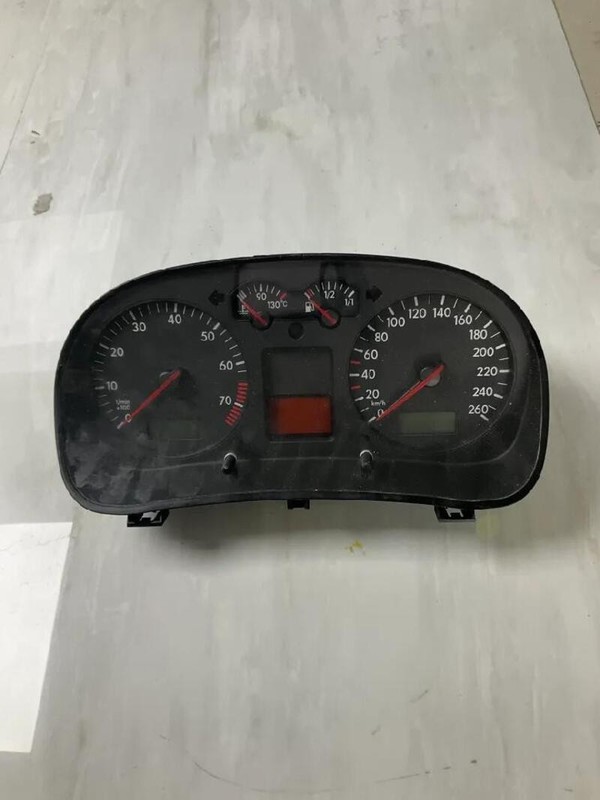 STRUMENTAZIONE COMPLETO VOLKSWAGEN GOLF (1J) (09/97>03/06<) 1.6 16V 1j0920826a