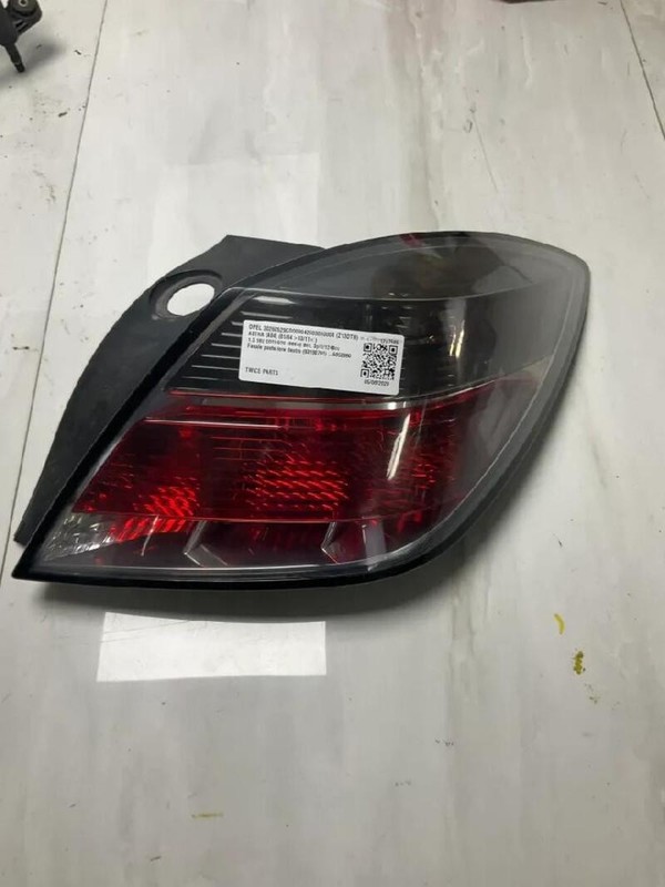 93190791 FANALE POSTERIORE DESTRO OPEL ASTRA (A04) (01/04>03/11<) 1.3 16V CDTI