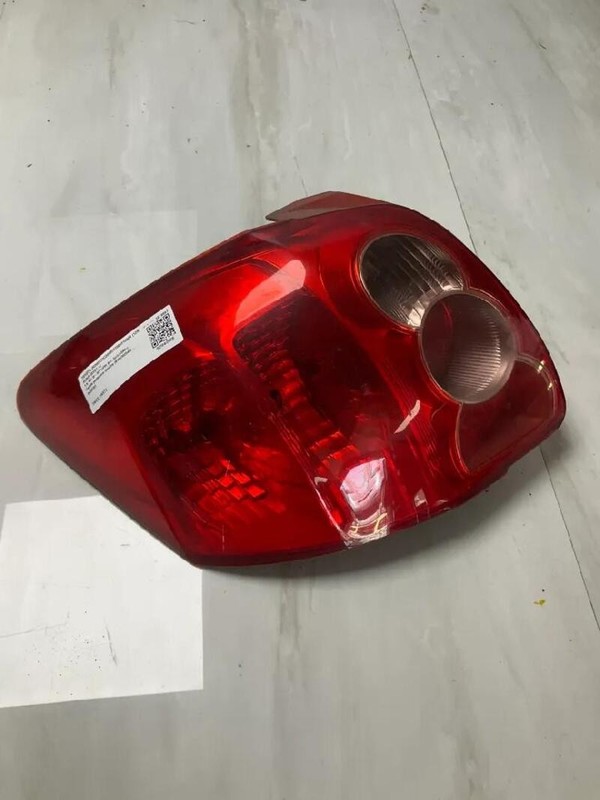 8156102540 FANALE POSTERIORE SINISTRO TOYOTA AURIS (01/07>) 1.6 16V M-MT (JPP)