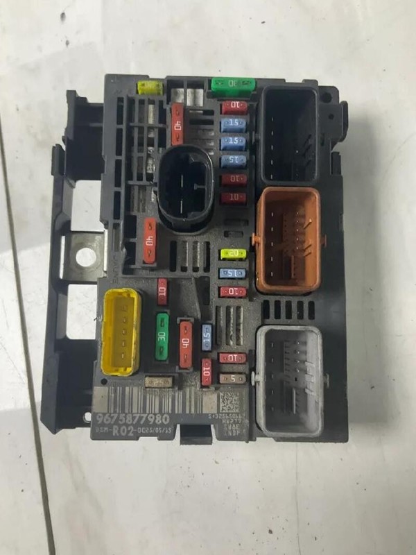 SCATOLA FUSIBILI CITROEN C5 (X7) (02/08>) 2.0 16V HDI FAP BER 4P/D/1997CC