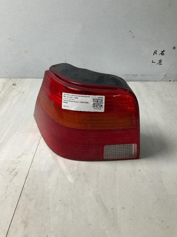 1J6945095Q FANALE POSTERIORE SINISTRO VOLKSWAGEN GOLF (1J) 1.4 16V BER