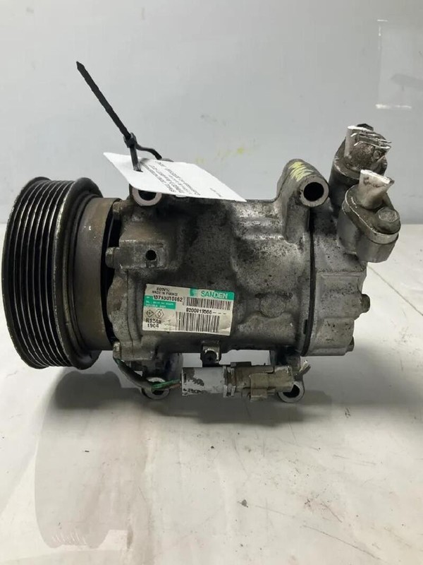 8200819568 COMPRESSORE A/C RENAULT TWINGO 2A SERIE 1.2 (43KW) BER 3P/B/1149CC