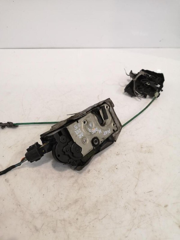 ラ 51708422A 247305 rear door lock rh for FIAT CROMA (194) 2005