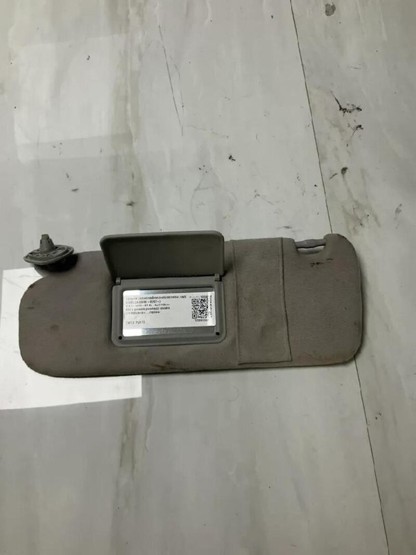 7432002261B1 ALETTA PARASOLE PARABREZZA SINISTRO TOYOTA COROLLA (09/04>09/07<)