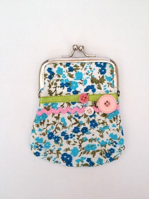 small floral money coin purse lipstick key holder vintage look