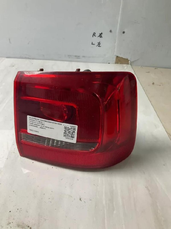 1T0945096R FANALE POSTERIORE PARTE ESTERNO DESTRO VOLKSWAGEN TOURAN (1T) 1.6