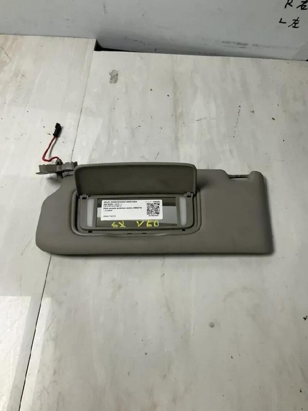 39859779 ALETTA PARASOLE PARABREZZA SINISTRO VOLVO V50 2.0 D SW 5P/D/1997CC