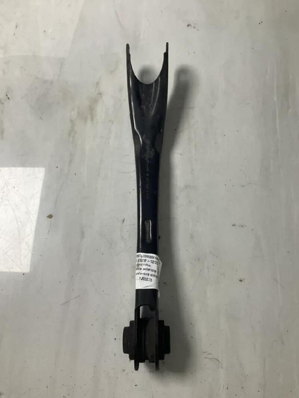 33306878639 BRACCIO OSCILLANTE ANTERIORE INFERIORE BMW SERIE 3 320D (140KW) SW