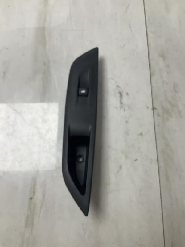 BLOCCO COMANDO ALZACRISTALLI DESTRO PEUGEOT 208 (P21E) HYBRID 100 E-DCS6 BER