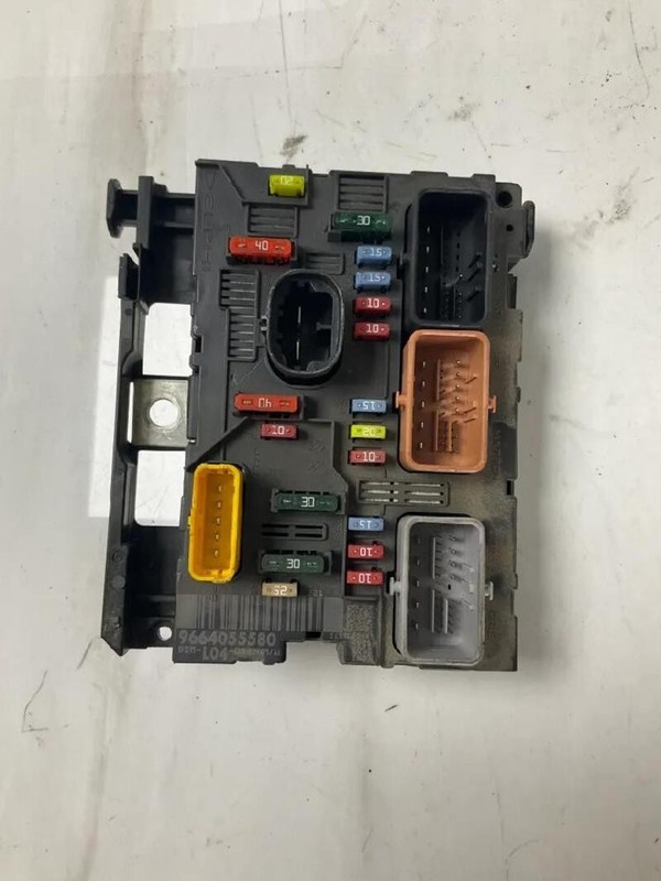 SCATOLA FUSIBILI PEUGEOT 207 (04/06>06/09<) 1.6 16V HDI FAP BER. 3P/D/1560CC