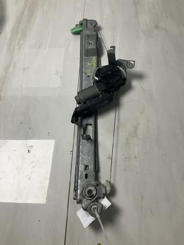 ALZACRISTALLO PORTA ANTERIORE SINISTRO RENAULT SCENIC 2A SERIE (06/03>08/09<)