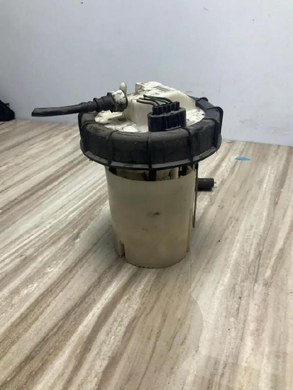 1862024 POMPA CARBURANTE C/TRASDUTTORE (GALLEGGIANTE) FORD FIESTA (CCN) (11/12>)