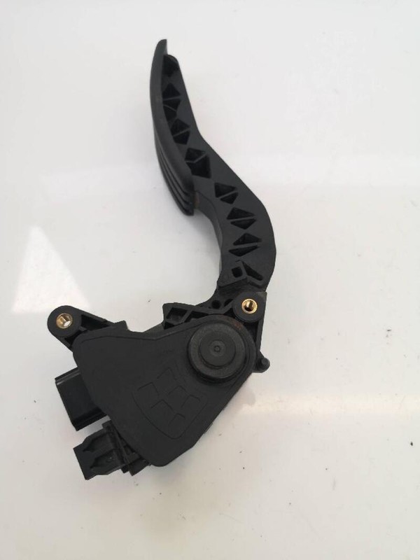 めがね 180020022R accelerator pedal for RENAULT MEGANE III BERLINA