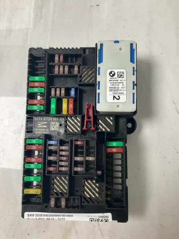 SCATOLA FUSIBILI BMW SERIE 3 (G21) (06/19>10/22<) 320D (140KW) SW 5P/D/1995CC