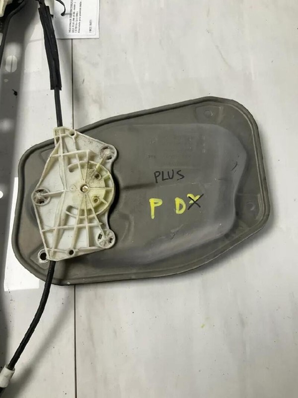 ALZACRISTALLO PORTA POSTERIORE DESTRO VOLKSWAGEN GOLF PLUS (5M) (01/05>04/09<)