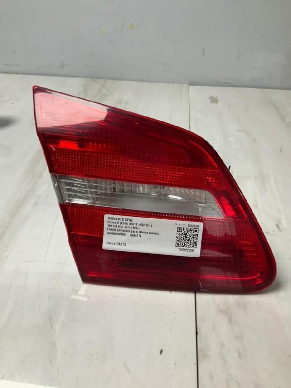 A2468200764 FANALE POSTERIORE PARTE INTERNO SINISTRO MERCEDES BENZ CLASSE B 180