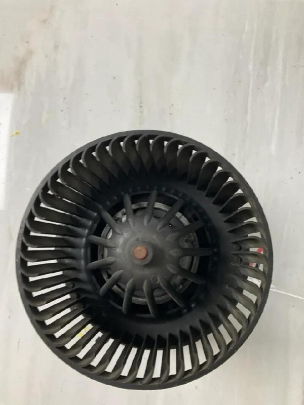 VENTOLA MOTORINO VENTILAZIONE ABITACOLO PEUGEOT 1007 (04/05>06/10<) 1.4 HDI