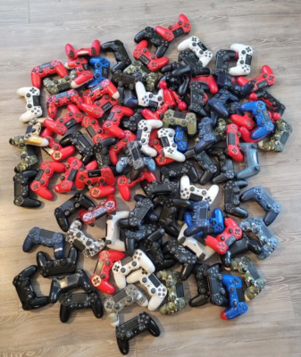 LOT OF 50x GENUINE PlayStation 4 PS4 Controllers  BROKEN AS IS
