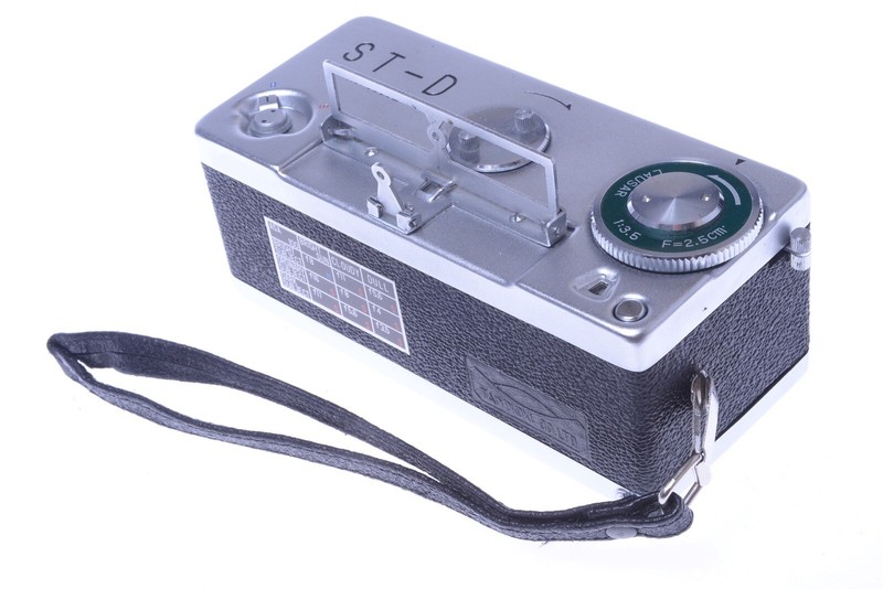 パノラマカメラVISCAWIDE-16 VISCAWIDE-16 ST-D 16mmフィルムを使う世界最小のパノラマ