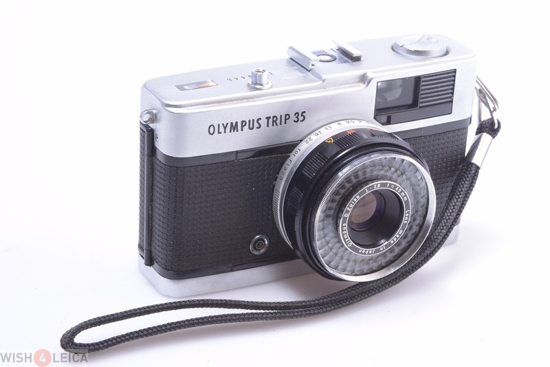 ✓ OLYMPUS TRIP 35 35MM CAMERA ZUIKO 40MM 2.8 LENS PARTS OR