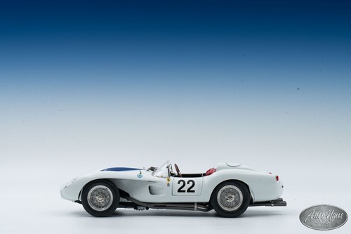 専用　Ferrari 250 1958 Pontoon Fender 1/18 1:18 CMC Ferrari 250 Testa Rossa Pontoon Fender 1958 Red M